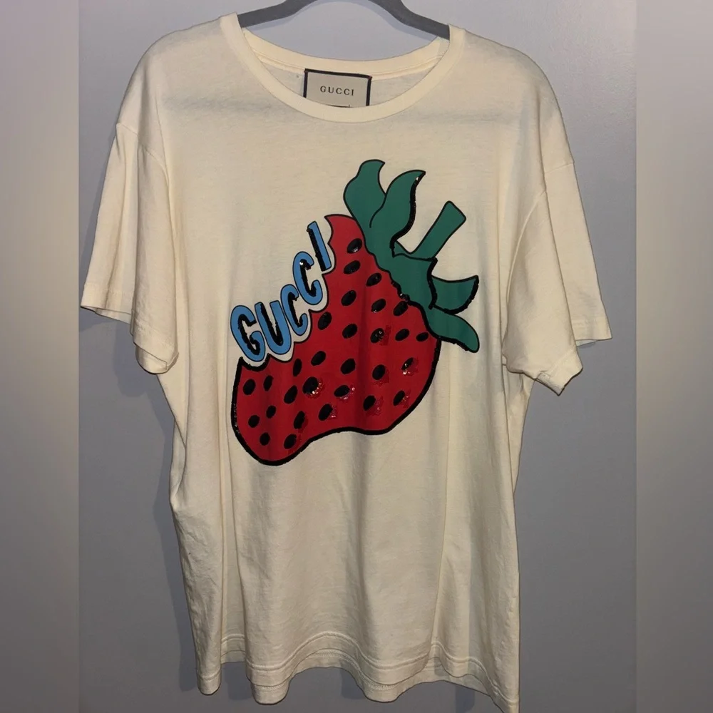 🍓Gucci Strawberry Sequin Cream Short Sleeve Shirt
